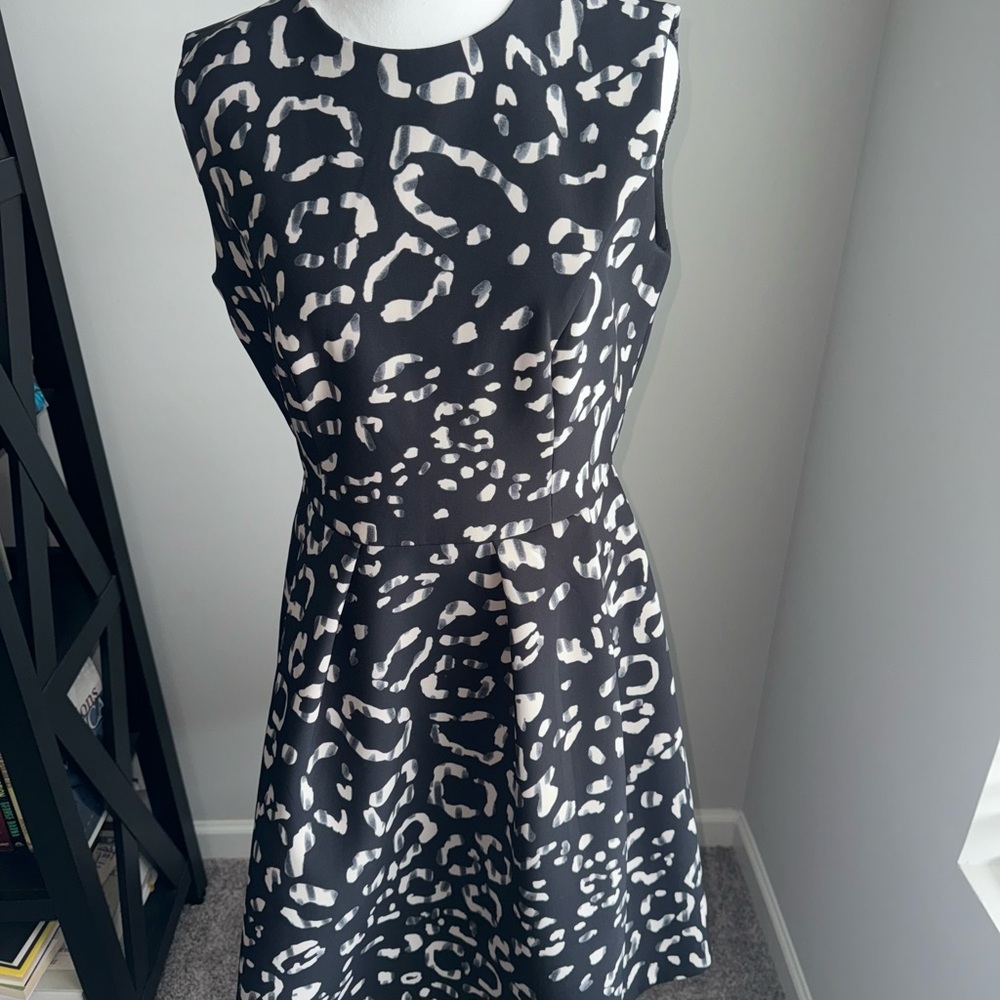 H&M Black and White Patterned Dress